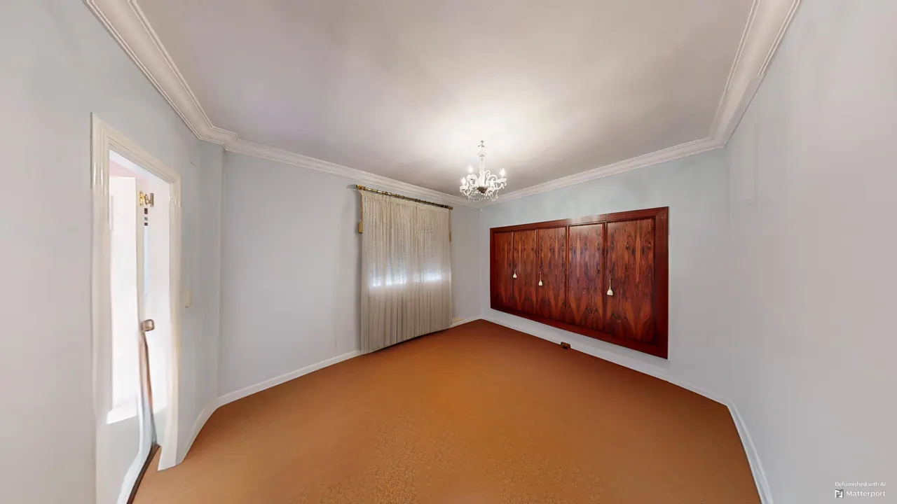 Dormitorio 4 con armario de madera